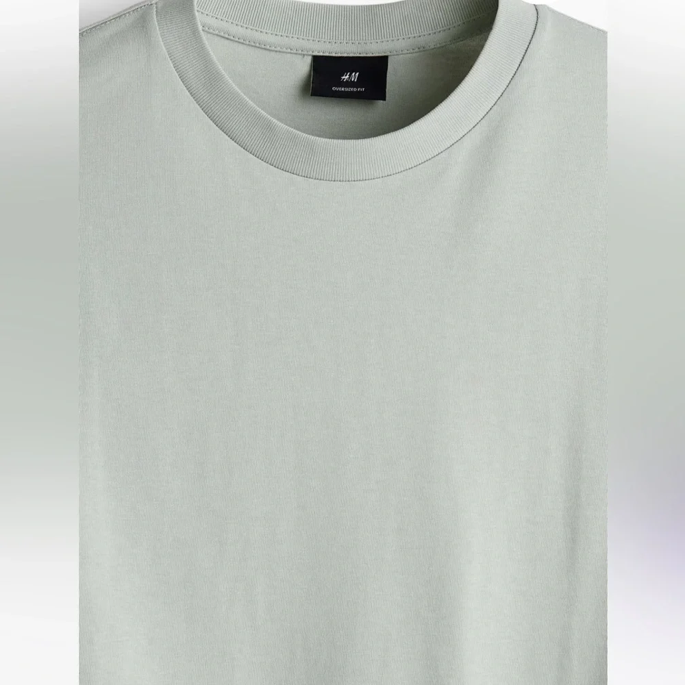 Men's Light Green T-Shirt H&M OVERSIZED-FIT T-SHIRT - Picture 6 of 8